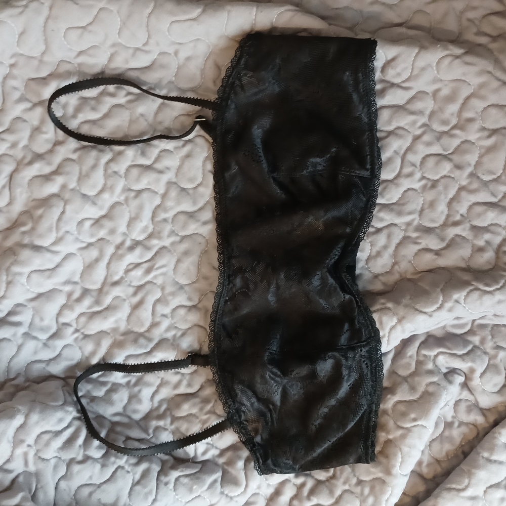 VS brassiere